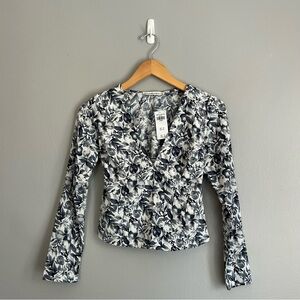 Abercrombie & Fitch Black and White Floral Blouse